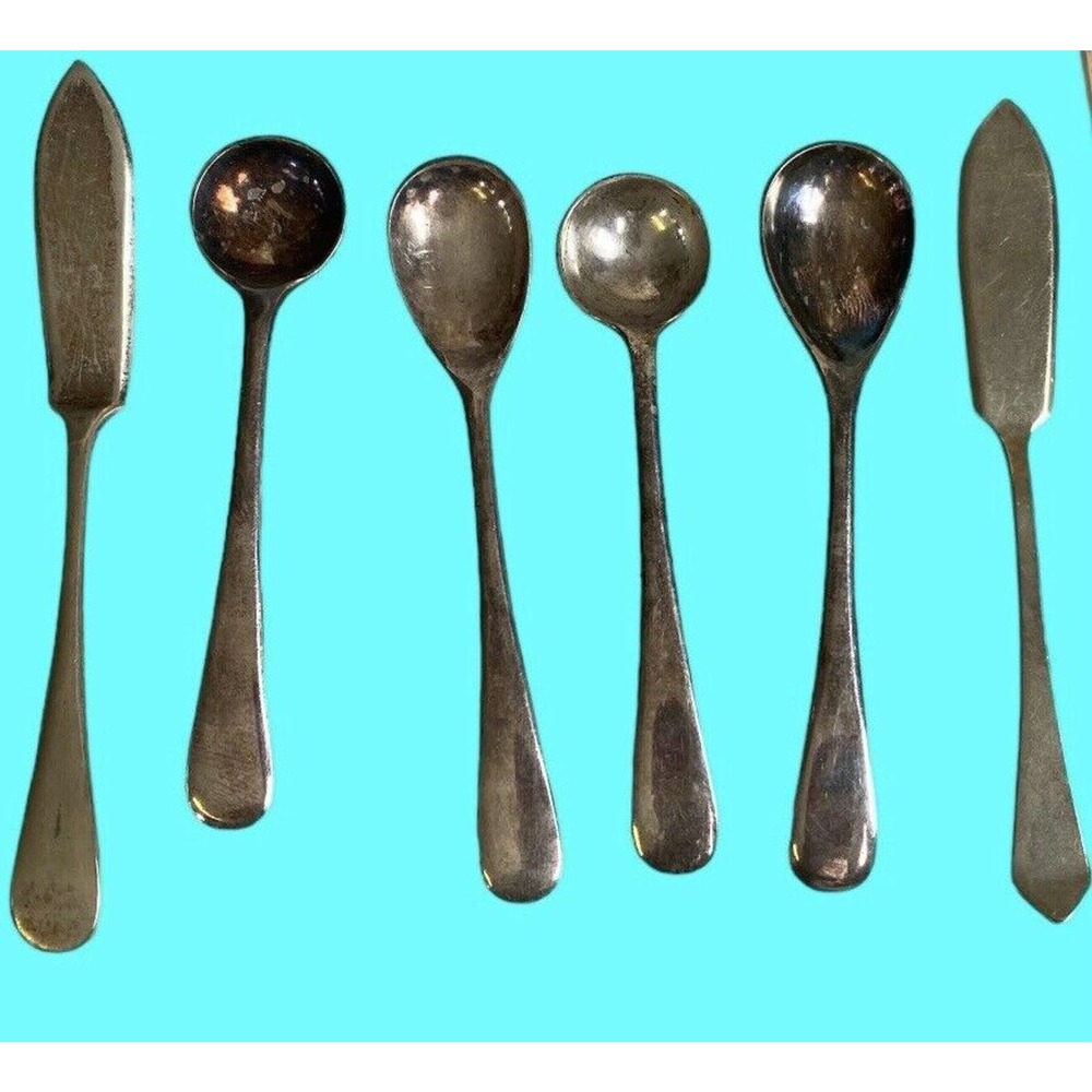Children’s Antique Silverware Silver Plate 6 Pcs 4 Spoons 2 Butter Knives
